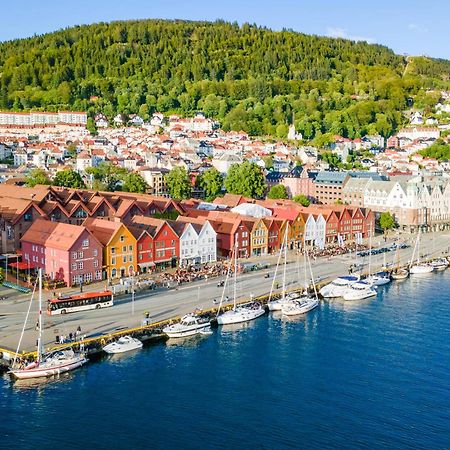 Live In Historic Building - View To Bryggen Apartment Bergen Exterior foto